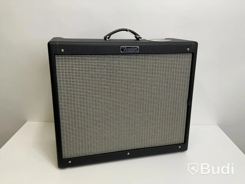 FENDER HOT ROD DeVille 212